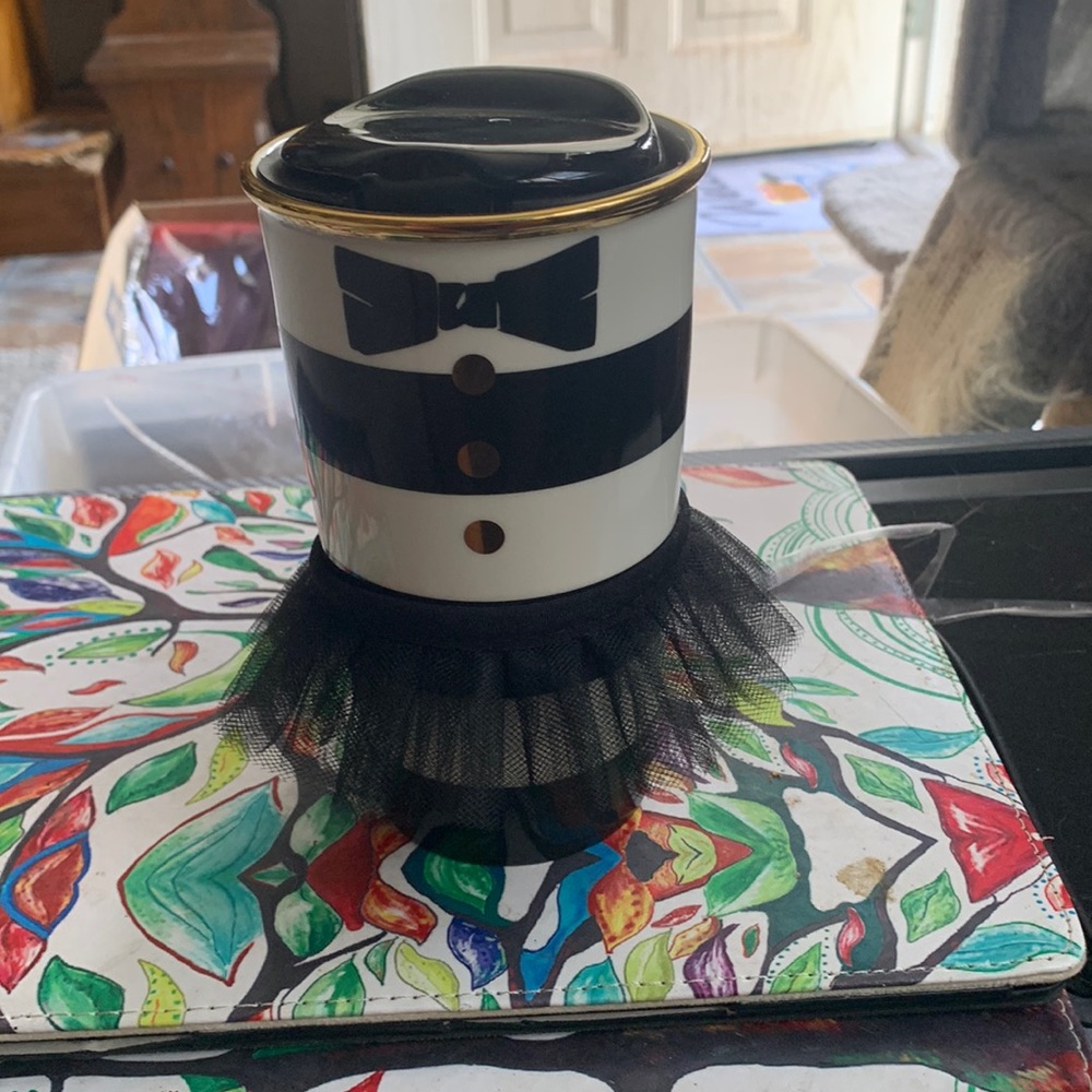 Starbucks Alice and Olivia ceramic tumbler